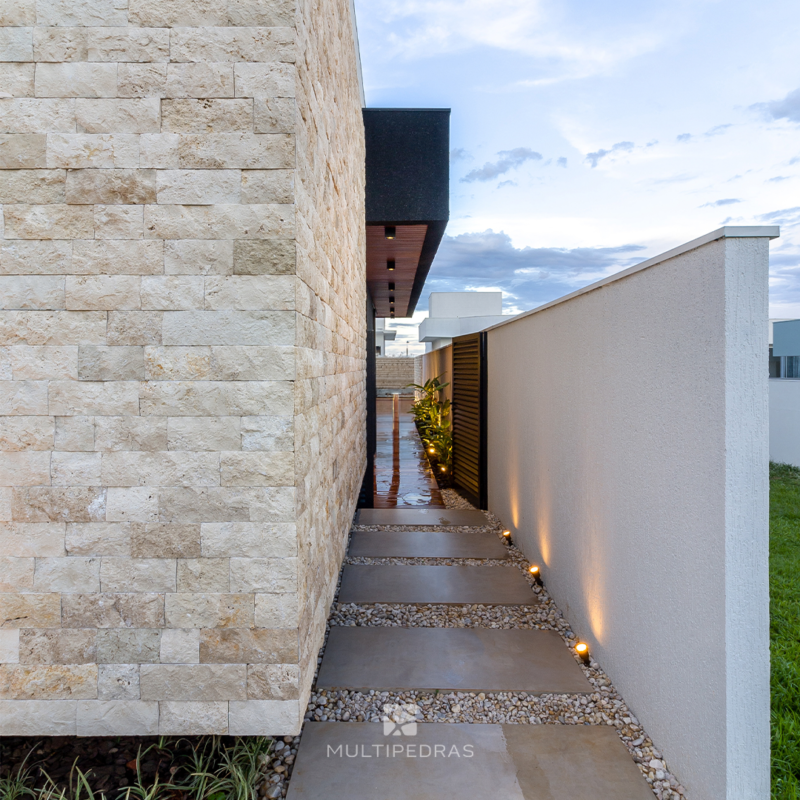 Portasapone in travertino, quadrato, colore beige chiaro, 10 x 10 cm - Il vostro negozio online svizzero di articoli realizzati con materiali naturali